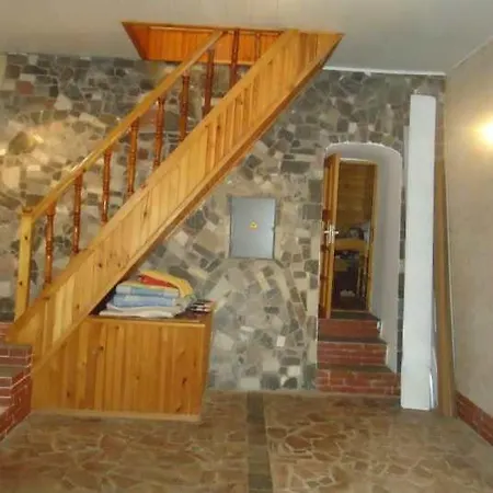 アパート Nice Apartment, At A Small Price ネウム